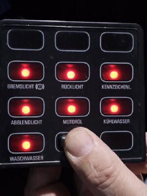 BMW 7-Serie E23 Oproepeenheid Check Control